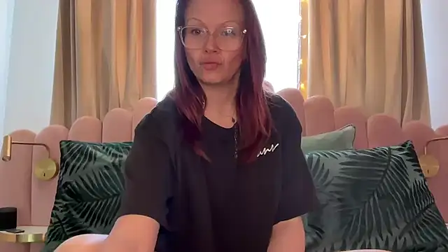 MelodyRoseUk online show from 03/04/26, 10:45