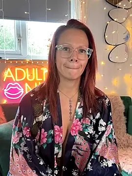 Snapshot of MelodyRoseUk chatting on 09/18/25, 10:51 MelodyRoseUk online show from 09/18/25, 10:51