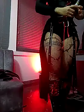 ShelyneMonique online show from 03/23/25, 05:32