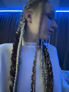 Snapshot of Eva_Millss chatting on 01/23/25, 01:13 Eva Millss online show from 01/23/25, 01:13