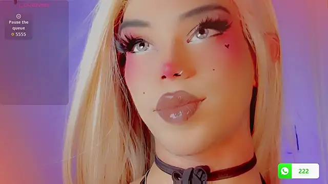 DanniLee  online show from 12/14/25, 07:19