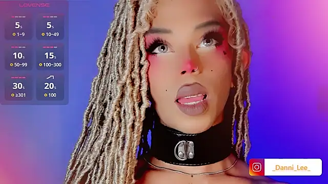 DanniLee  online show from 10/25/25, 12:10