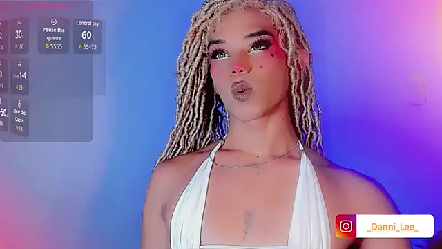 DanniLee  online show from 10/21/25, 10:20