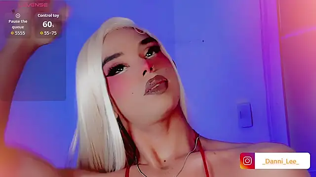 DanniLee  online show from 11/24/25, 10:10