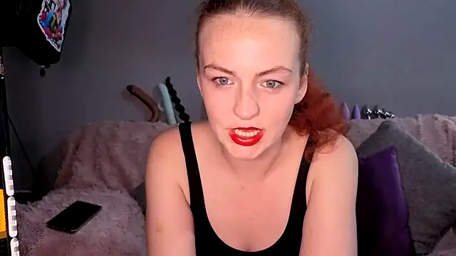 ENGLISHEMILY 69 online show from 10/29/25, 11:09