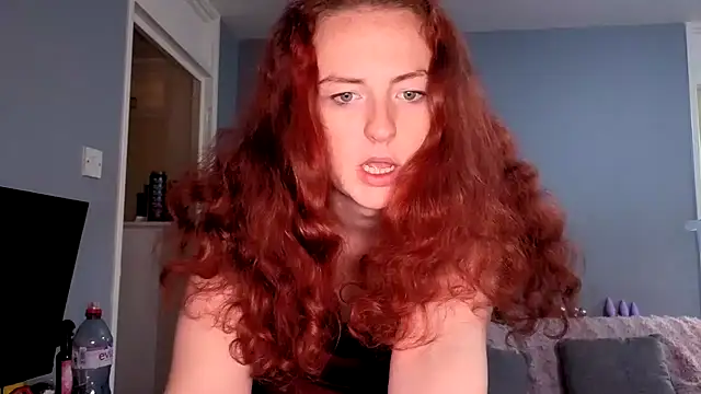 ENGLISHEMILY 69 online show from 10/10/25, 10:16