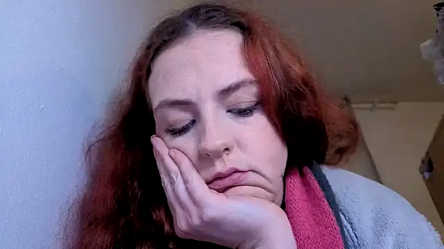 ENGLISHEMILY 69 online show from 12/02/25, 10:22