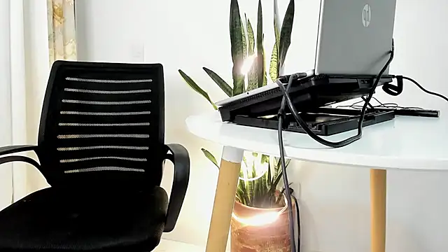 JuanDiegoKing online show from 11/25/25, 12:55