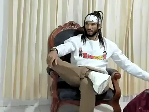 KarlMarley1 online show from 12/25/24, 04:12