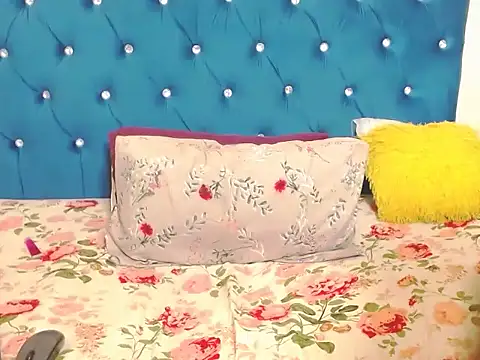 SexinessBae online show from 10/06/25, 08:20