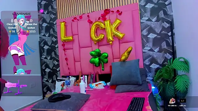 Brithanyslim online show from 03/18/26, 07:37