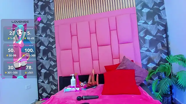 Snapshot of Brithanyslim chatting on 01/09/26, 07:32 Brithanyslim online show from 01/09/26, 07:32