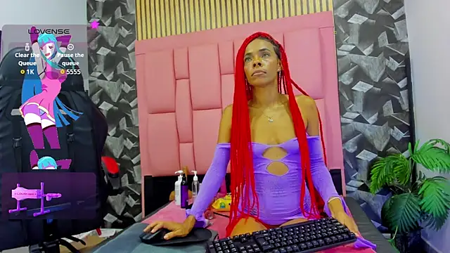 Brithanyslim online show from 04/28/26, 07:07