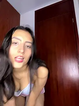 EmySofia online show from 01/16/26, 04:22