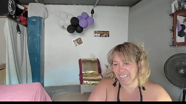 anubys godes online show from 09/28/25, 03:52