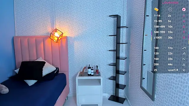 DENISERICHARD2 online show from 10/24/25, 03:05