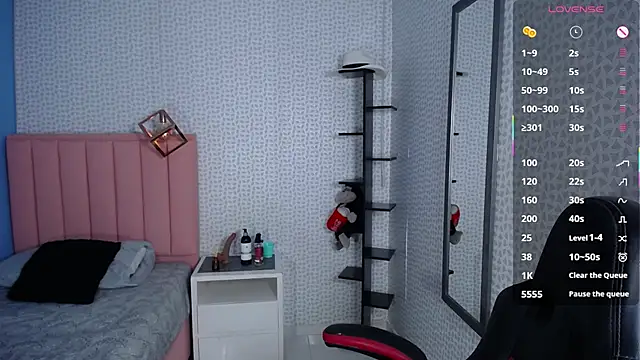 DENISERICHARD2 online show from 10/09/25, 12:28