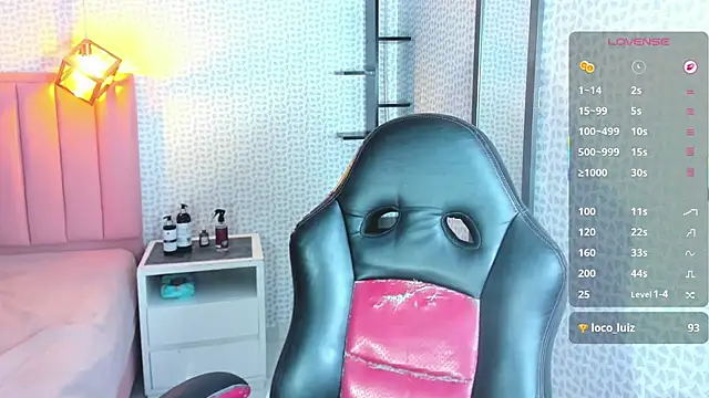 DENISERICHARD2 online show from 12/13/25, 08:04