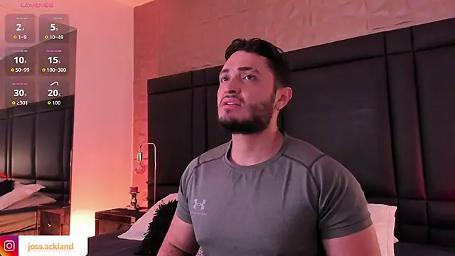 JossAckland online show from 11/18/25, 08:01