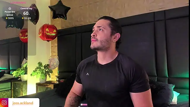 JossAckland online show from 10/12/25, 07:48