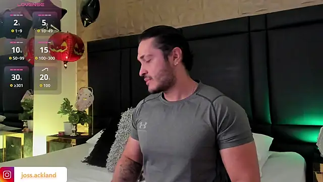 JossAckland online show from 10/15/25, 08:06