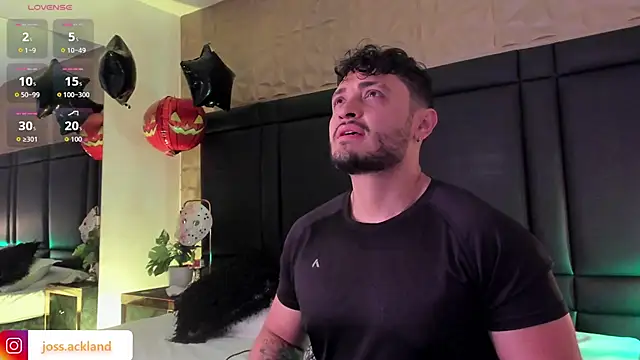 JossAckland online show from 10/26/25, 07:47