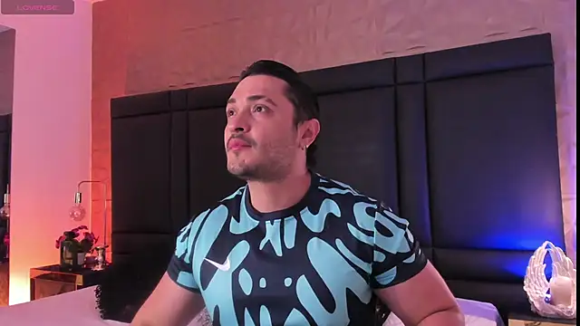 JossAckland online show from 10/08/25, 07:36