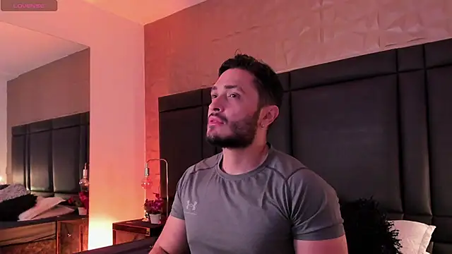 JossAckland online show from 11/13/25, 08:24