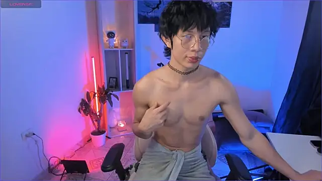 Snapshot of odelei chatting on 11/08/25, 10:35 odelei online show from 11/08/25, 10:35