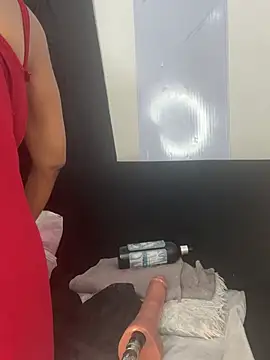 chiquimaturesexy online show from 03/25/26, 09:35