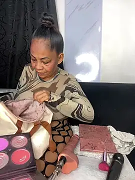 chiquimaturesexy online show from 02/14/26, 09:48