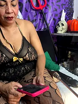 chiquimaturesexy online show from 10/26/25, 05:57