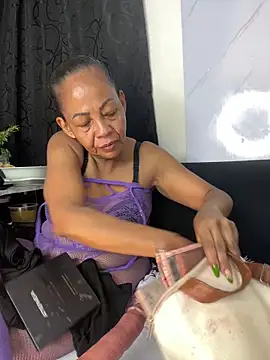 chiquimaturesexy online show from 03/19/26, 09:04