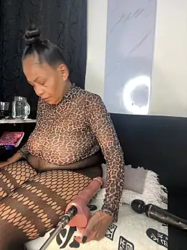 chiquimaturesexy online show from 03/02/26, 09:44