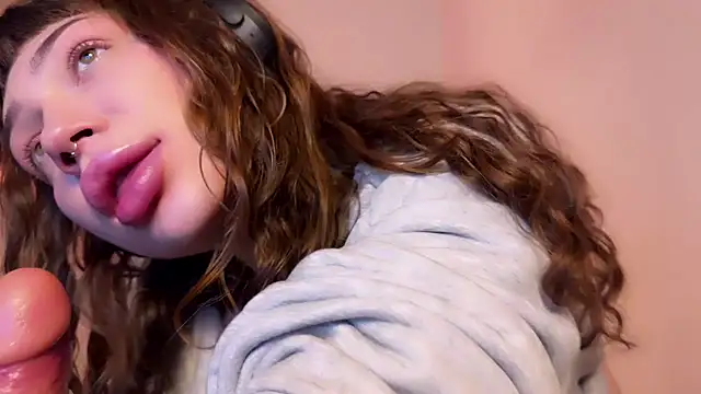 PaulaPratt online show from 02/09/25, 06:33