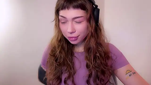 PaulaPratt online show from 01/18/25, 04:04