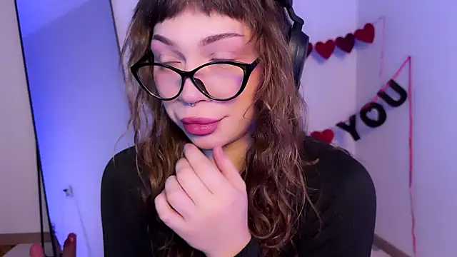 PaulaPratt online show from 02/07/25, 02:50