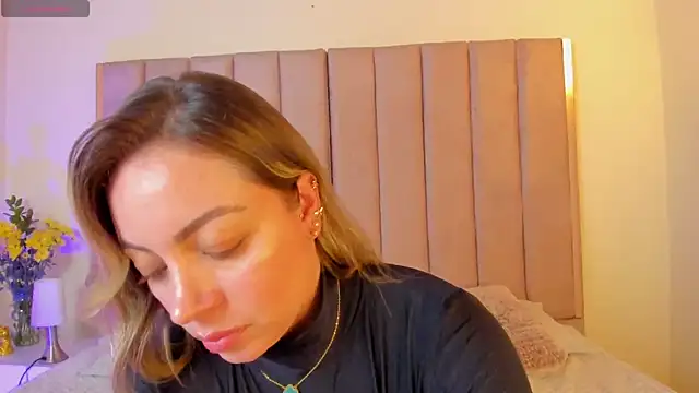 VICTORIA RASH online show from 01/16/26, 08:35