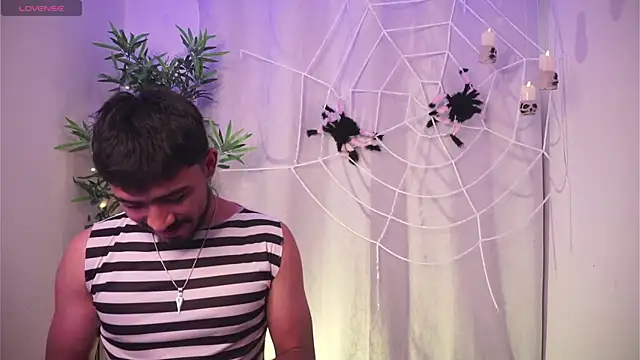 Tony Wylie online show from 10/27/25, 08:43