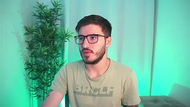 Tony Wylie online show from 11/05/25, 09:34