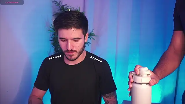 Tony Wylie online show from 12/17/25, 10:48