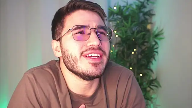 Tony Wylie online show from 03/31/26, 03:52