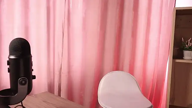 justnala  online show from 11/26/25, 02:06