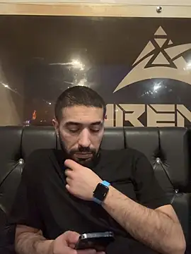 Snapshot of djtimka chatting on 10/08/25, 04:51 djtimka online show from 10/08/25, 04:51