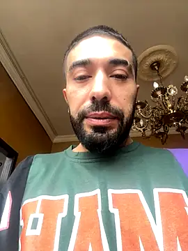 Snapshot of djtimka chatting on 11/04/25, 12:09 djtimka online show from 11/04/25, 12:09