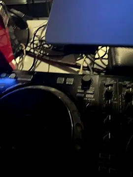 Snapshot of djtimka chatting on 10/07/25, 05:25 djtimka online show from 10/07/25, 05:25