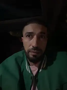 Snapshot of djtimka chatting on 09/28/25, 01:45 djtimka online show from 09/28/25, 01:45