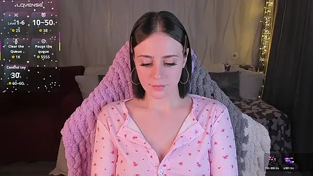 Emmi Flowers online show from 04/02/26, 03:19