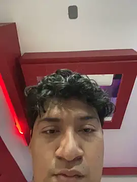 YoElMasHot online show from 04/01/26, 01:19