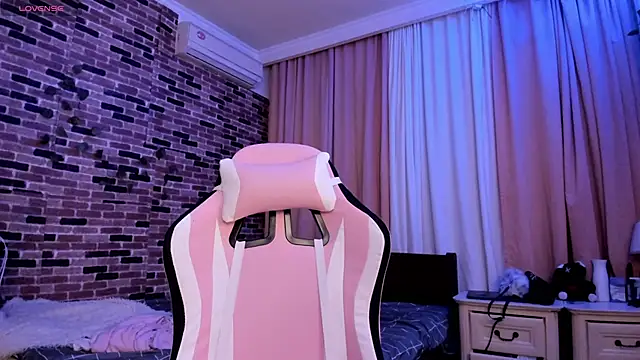 Velvetsky 1 online show from 11/28/25, 03:34